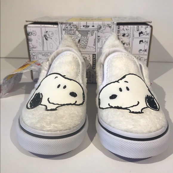 vans fluffy slip ons